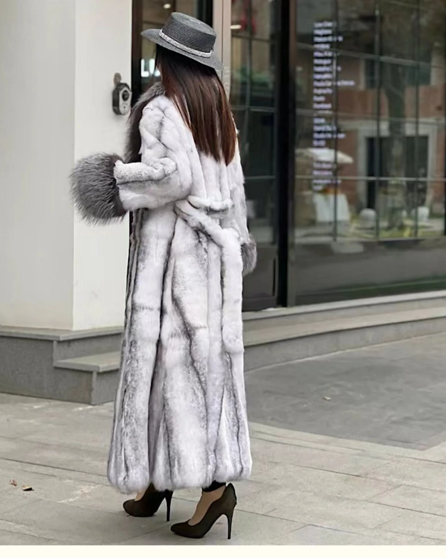 2022 Winter New Fox Fur Collar Cross Mink Color Real Rabbit Hair Haining Fur Coat Coat Women Young Long
2022 Winter New Fox Fur Collar Cross Mink Color Real Rabbit Hair Haining Fur Coat Coat Women Young Long