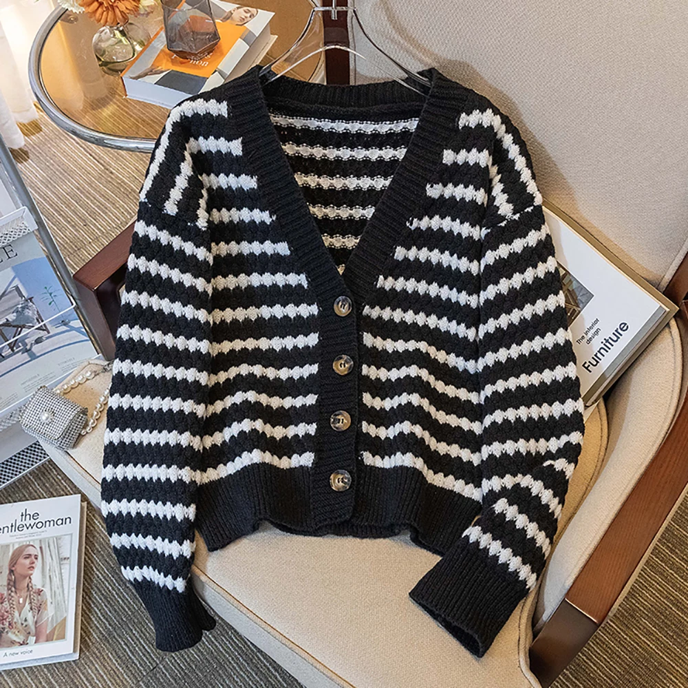 

Oversize Women V-Neck Sweater Cardigan Autumn Winter Black and White Striped Knitted Cardigans Coats Fashion Loose Knit Sweaters