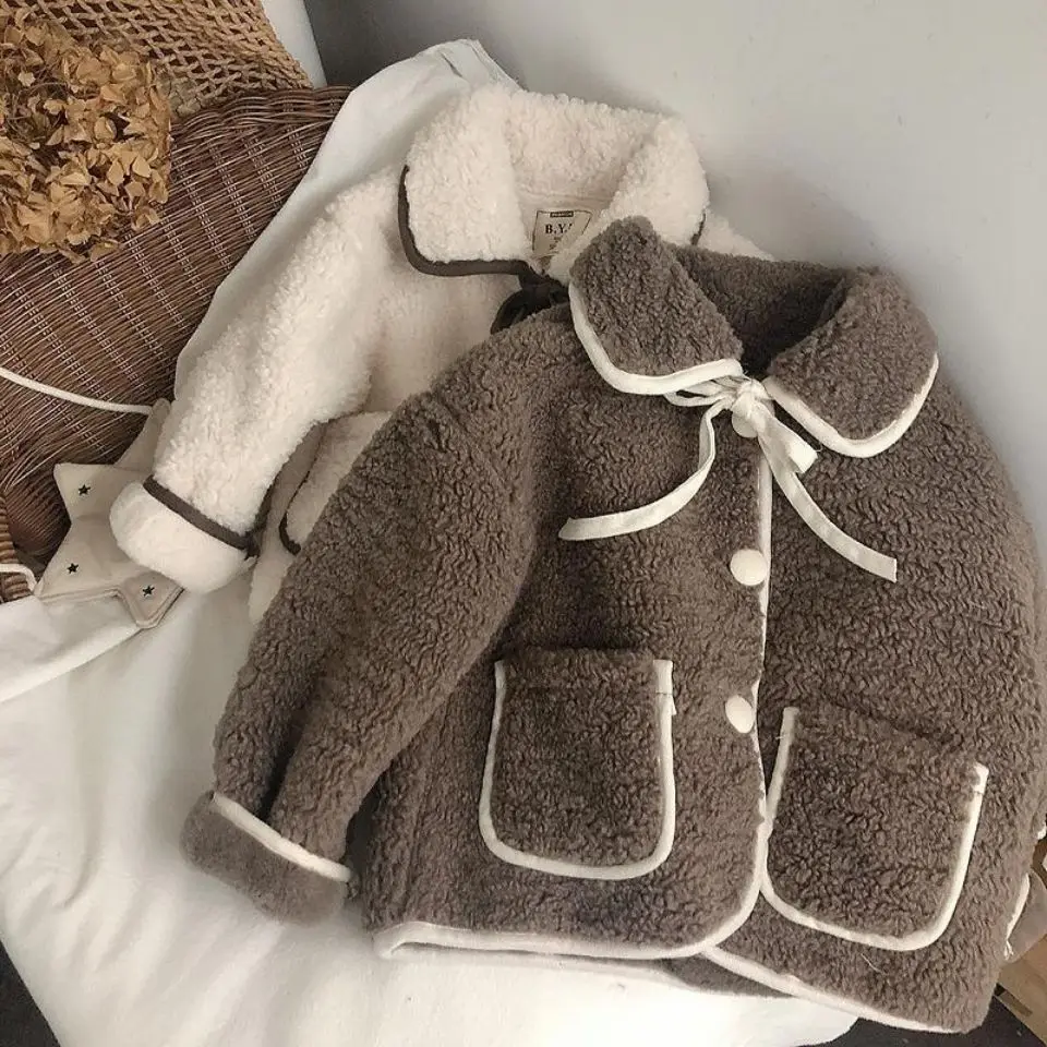 Lamb Wool Thick Coats for Boys Girls Korean Style Baby Lapel Thicken Winter Outwear Children Kids Fleece Jacket
Lamb Wool Thick Coats for Boys Girls Korean Style Baby Lapel Thicken Winter Outwear Children Kids Fleece Jacket