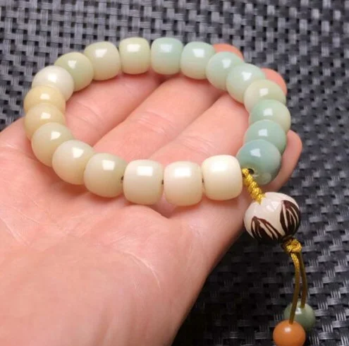 Женский браслет с градиентными зелеными бусинами, 12 мм
Женский браслет с градиентными зелеными бусинами, 12 мм