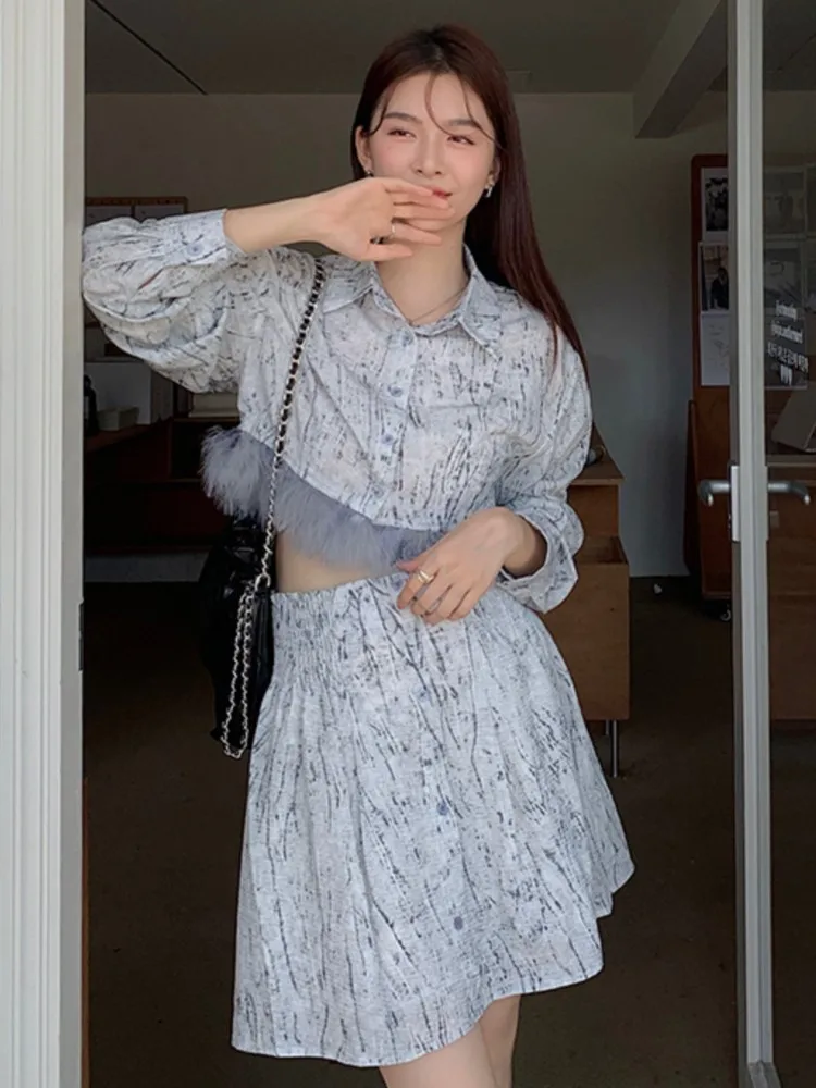 2023 Autumn Women Print Mini Skirt Suits Elegant Feather Lady Casual Spring Fashion New 2 Pieces Set
2023 Autumn Women Print Mini Skirt Suits Elegant Feather Lady Casual Spring Fashion New 2 Pieces Set