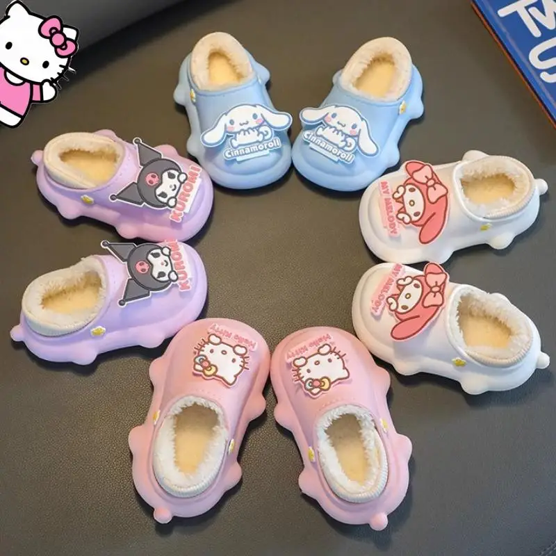 Детские хлопковые тапочки Hello Kitty Sanrio, милая аниме курomi Cinnamoroll My Melody, водонепроницаемые тапочки для девочек на осень и зиму, игрушка
Детские хлопковые тапочки Hello Kitty Sanrio, милая аниме курomi Cinnamoroll My Melody, водонепроницаемые тапочки для девочек на осень и зиму, игрушка