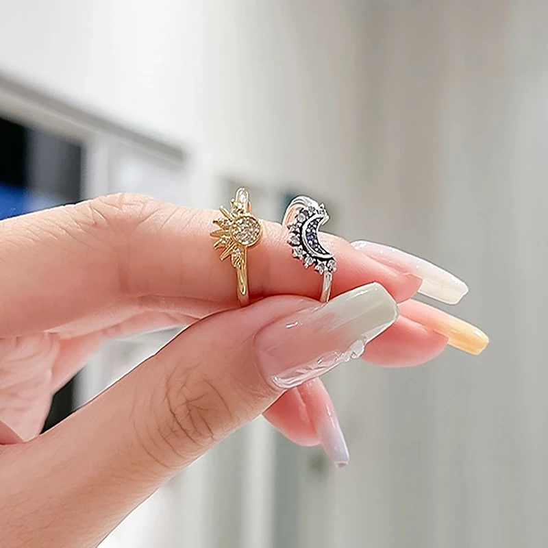

Trendy Zinc Alloy Sparkling Sun And Moon Opening Adjustable Ring For Women Fashion Finger Ring Fine Exquisite Jewelry Gift