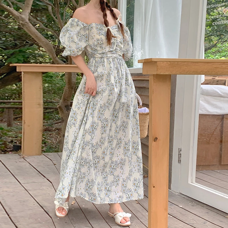 2023 French Vintage Dress Summer Sweet Little Man Bubble Sleeves Square Neck Fragmented Flowers Free Shipping
2023 French Vintage Dress Summer Sweet Little Man Bubble Sleeves Square Neck Fragmented Flowers Free Shipping