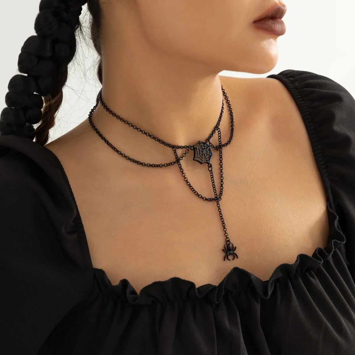 

Exaggerated Punk Goth Spider Necklaces for Women Fashion Retro Halloween Metal Black Clavicular Chains Jewelry Gift Collier
