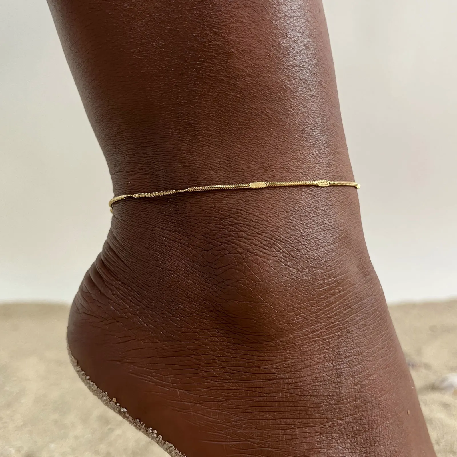 

Women's Dainty Squashed Snake Chain Anklets Jewelry, Gold Color Stainless Steel Minimalist Anklet For Daily Beach Holiday