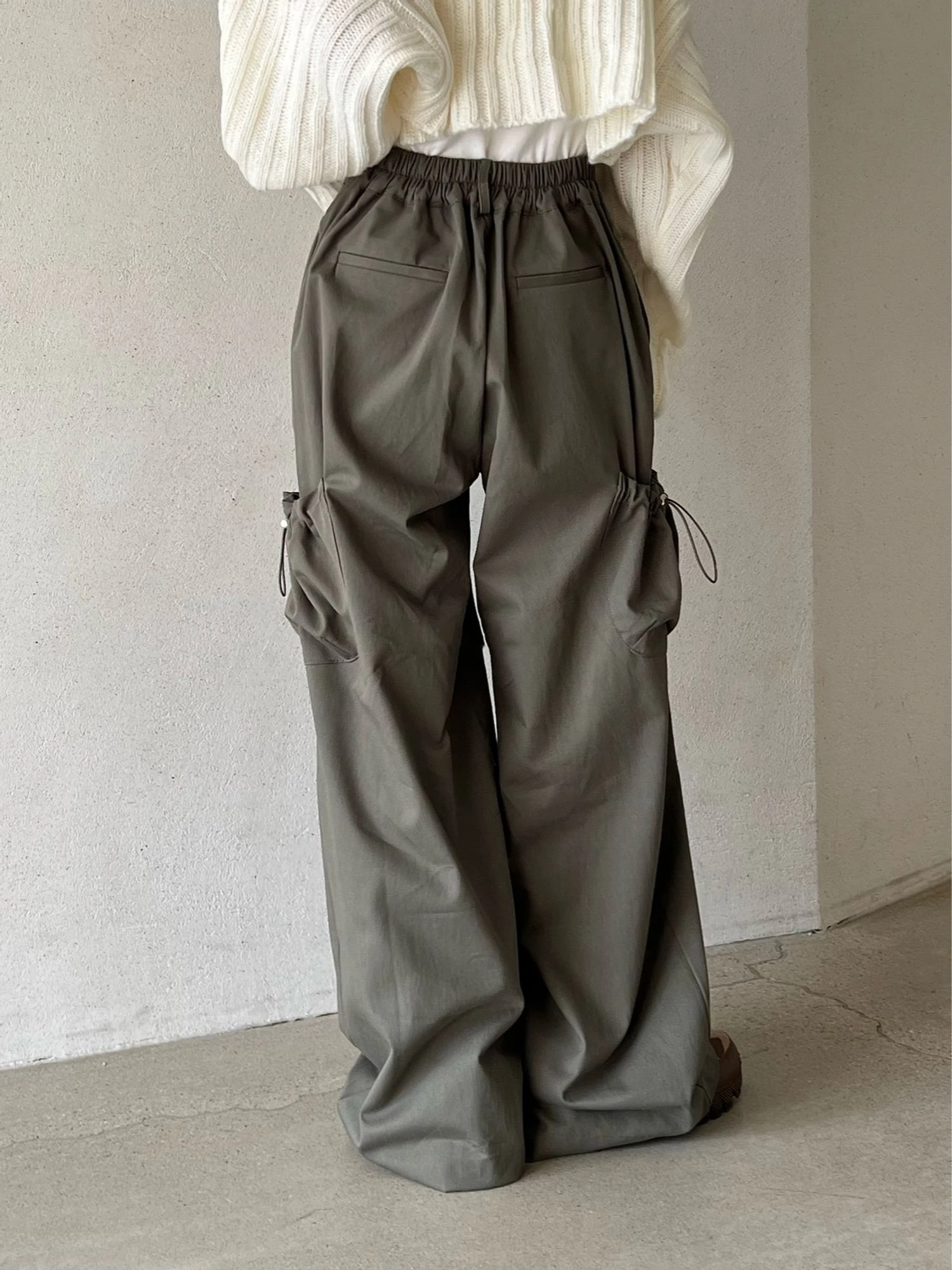 

Брюки Женские однотонные на шнурке, повседневные Длинные свободные штаны с большими карманами, на пуговицах, с эластичным поясом