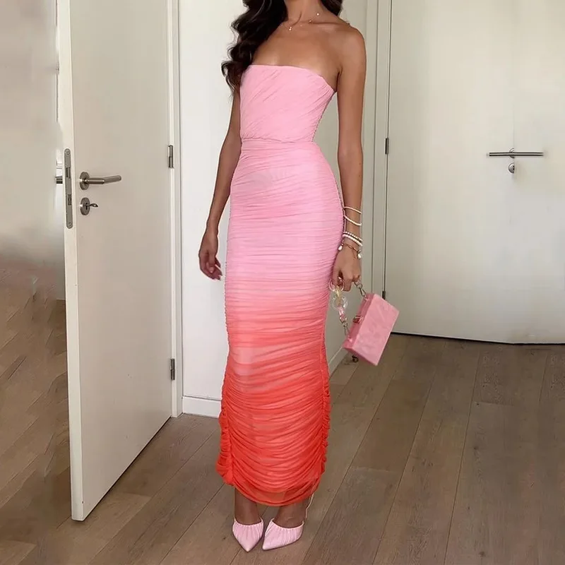 Sexy Dresses for Woman Summer 2024 New Fashion Blocking Backless Tight Strapless Dress High Waisted Hip Wrap Skirt for Female
Sexy Dresses for Woman Summer 2024 New Fashion Blocking Backless Tight Strapless Dress High Waisted Hip Wrap Skirt for Female