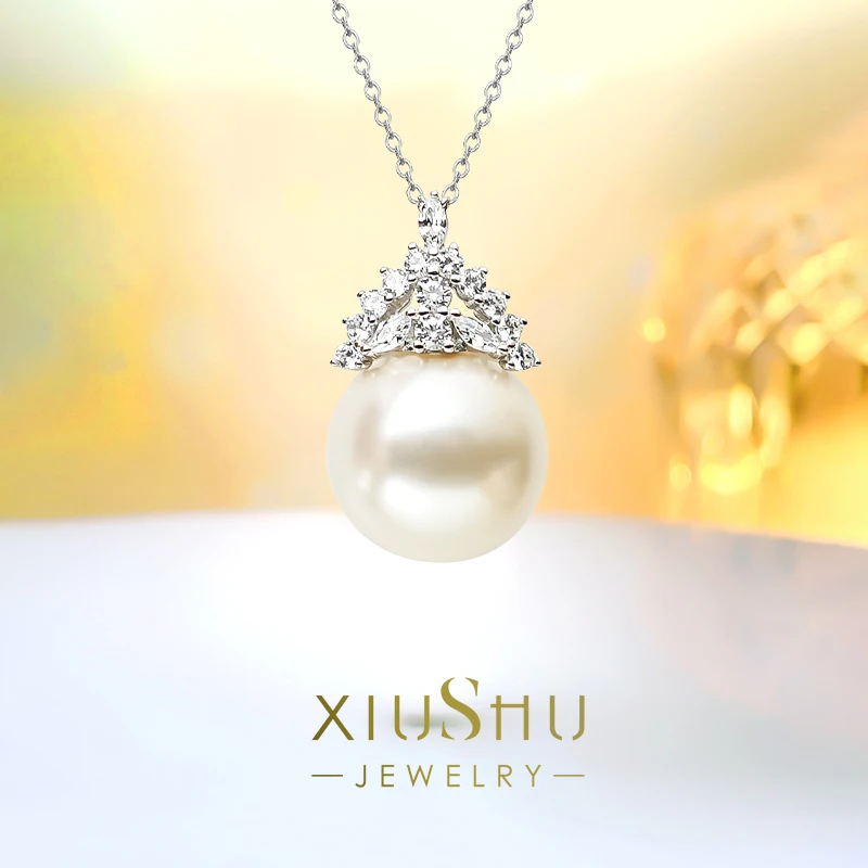 

Fashionable and Luxury French Fritillaria Pearl Crown 925 Sterling Silver Pendant Set with High Carbon Diamond Wedding Jewelry