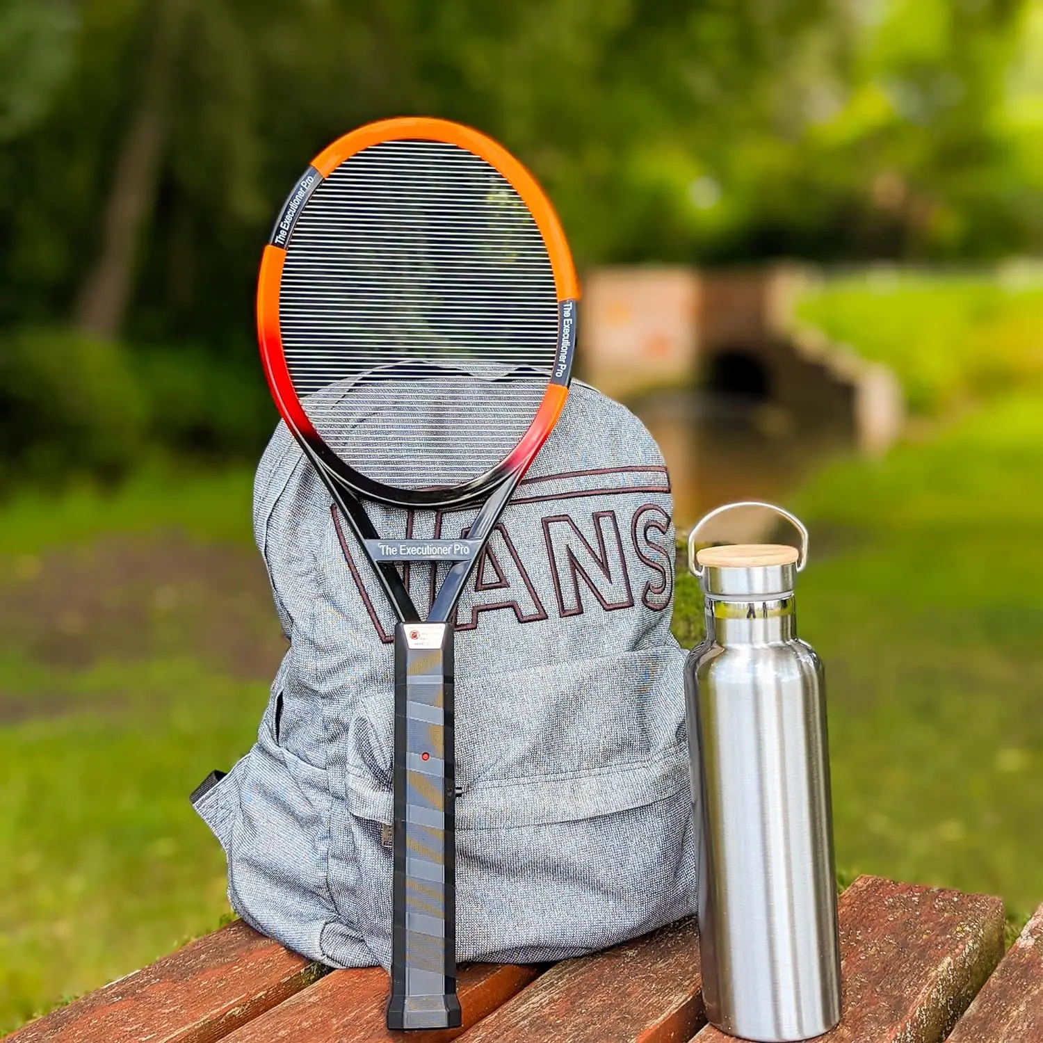 Pro Fly Killer Mosquito Swatter Racket Wasp Bug Zapper Indoor Outdoor Over 55cm Long
Pro Fly Killer Mosquito Swatter Racket Wasp Bug Zapper Indoor Outdoor Over 55cm Long