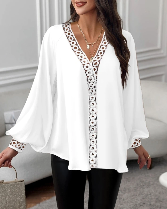 

Women's Loose Fitting Pullover Top Fashion Plain V-Neck Tops Lace Patch Lantern Sleeve Hollow Out Top Daily Casual T-Shirt