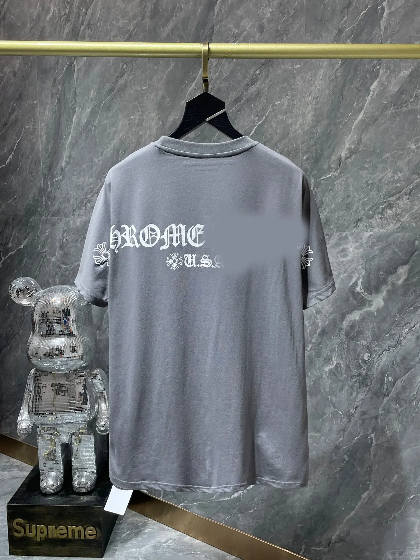 Fashion Summer CH concise letter slogan horseshoe cross short sleeve loose casual T-shirt for men and women couples tide Luxury
Fashion Summer CH concise letter slogan horseshoe cross short sleeve loose casual T-shirt for men and women couples tide Luxury