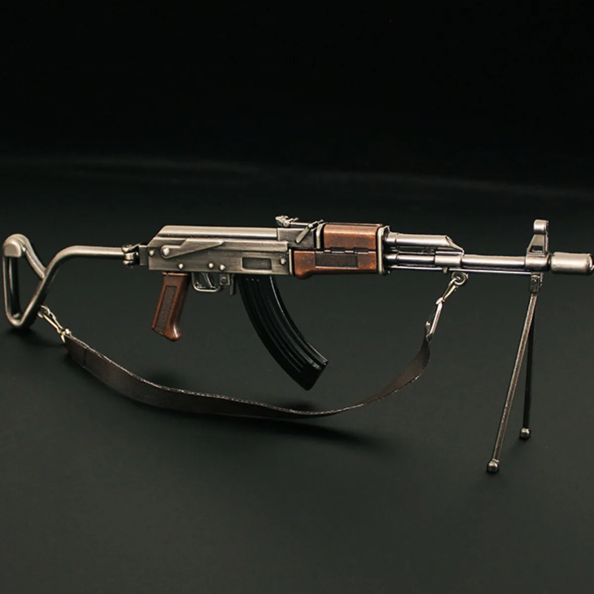 Полуавтоматическая Сборная модель пистолета из сплава, 20 см, AK47 RPK, съемные игрушки, мини-оружие, оружие, коллекция огнестрельного оружия, брелок без излучения
Полуавтоматическая Сборная модель пистолета из сплава, 20 см, AK47 RPK, съемные игрушки, мини-оружие, оружие, коллекция огнестрельного оружия, брелок без излучения