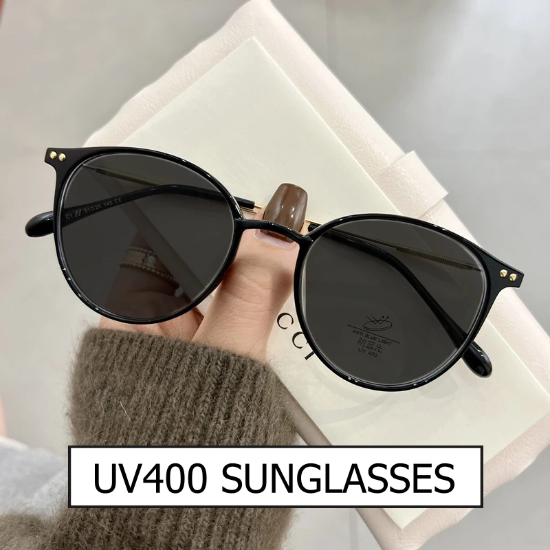 2024 Women Fashion Ins Sunglasses Men Outdoor Driving Riding Soprts Eyewear Unisex Retro Trendy UV400 Round Frame Sun Glasses
2024 Women Fashion Ins Sunglasses Men Outdoor Driving Riding Soprts Eyewear Unisex Retro Trendy UV400 Round Frame Sun Glasses