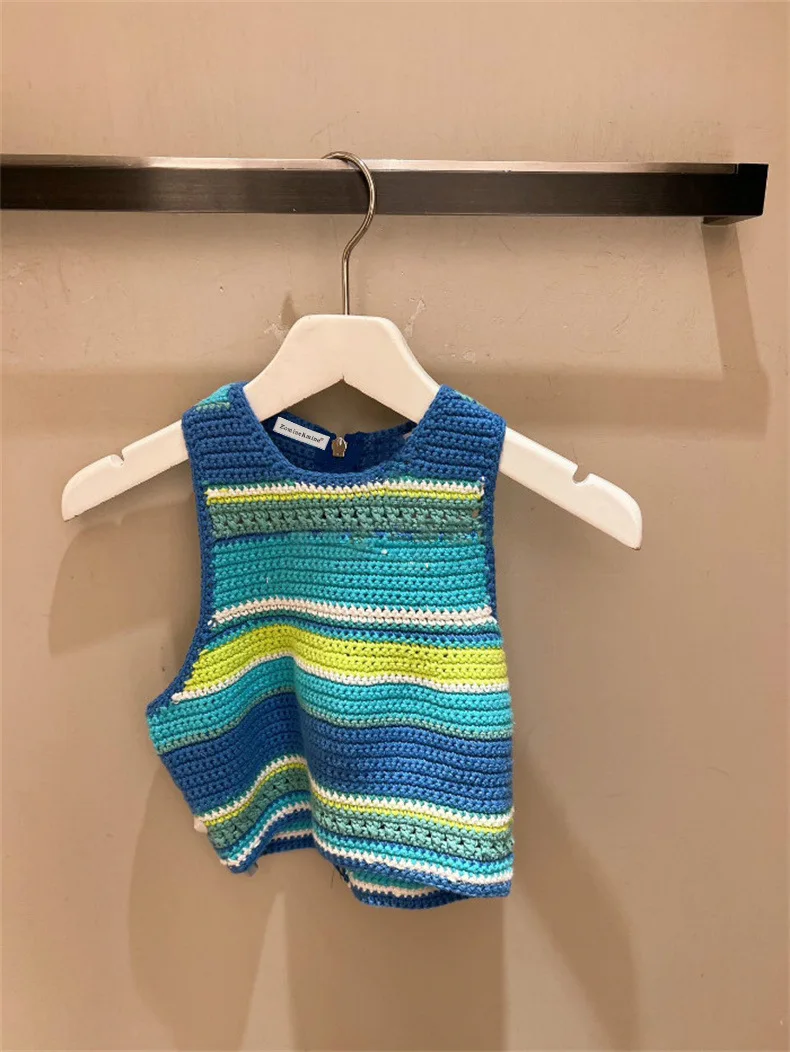 2023 spring and summer new slim-fit short style sleeveless color striped zipper hand hook knitted vest top female
2023 spring and summer new slim-fit short style sleeveless color striped zipper hand hook knitted vest top female
