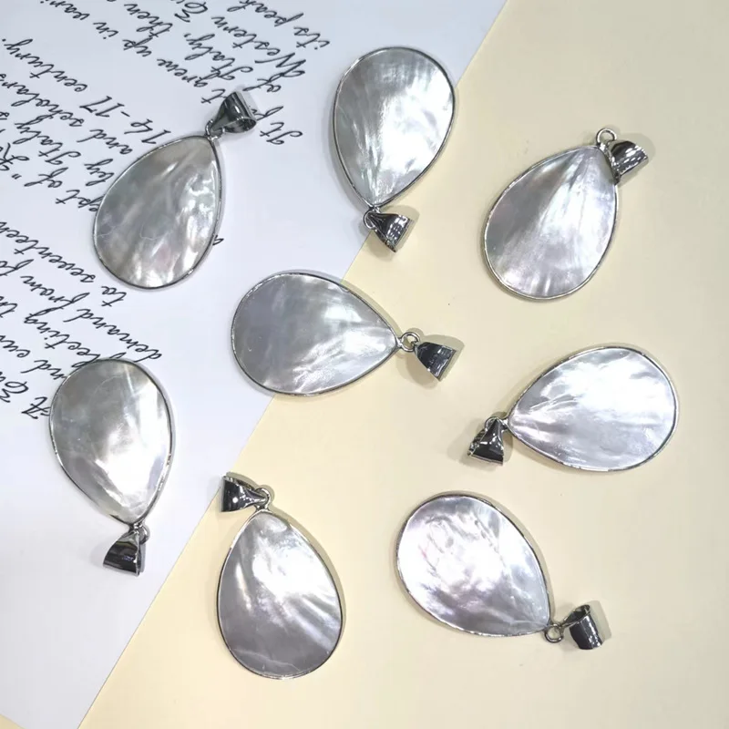 Natural White Shell Water Drop Shape Pendant Metal Edging Charms For Women Girls Necklace Jewelry Accessories Gifts 26×36mm
Natural White Shell Water Drop Shape Pendant Metal Edging Charms For Women Girls Necklace Jewelry Accessories Gifts 26×36mm