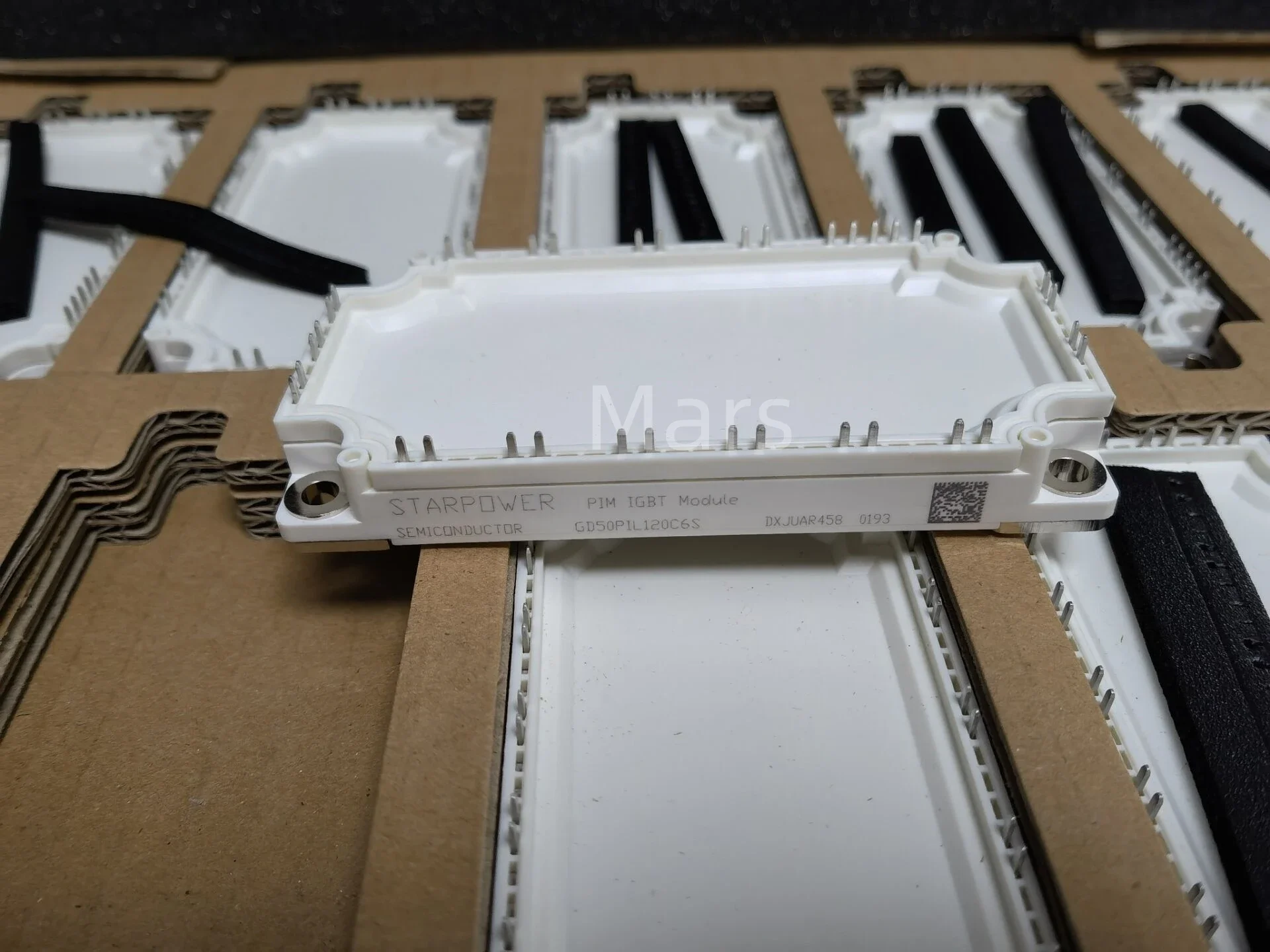 GD75PIL120C6S GD75PIL120C6S_G4 GD50PIL120C6S_G4 FREE SHIPPING NEW AND ORIGINAL MODULE
GD75PIL120C6S GD75PIL120C6S_G4 GD50PIL120C6S_G4 FREE SHIPPING NEW AND ORIGINAL MODULE
