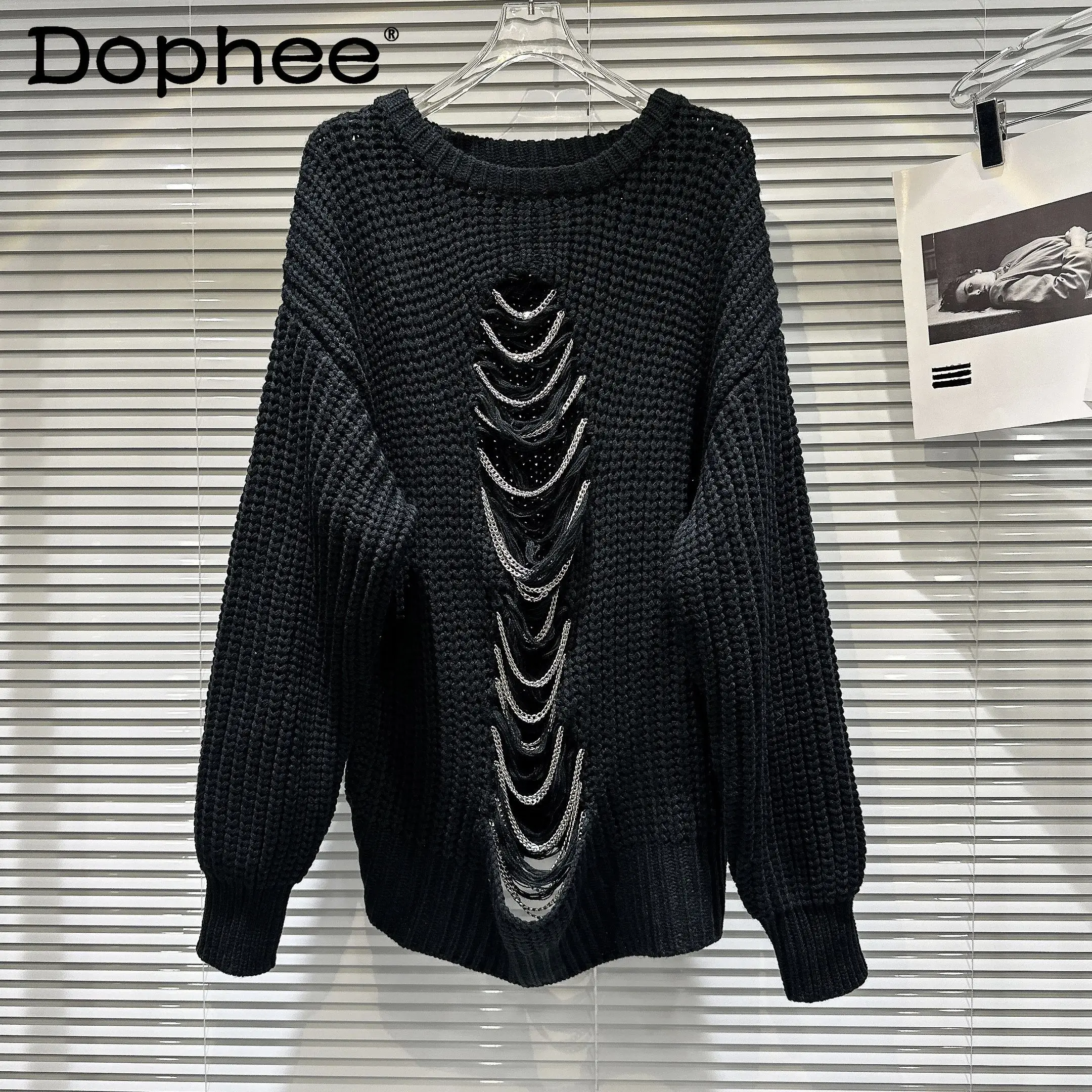 2023 Autumn New Hot Girl Hollow Out Metal Chain Ripped Coarse Yarn Black Sweater Pullover Women's Loose Knitted Sweater Fashion
2023 Autumn New Hot Girl Hollow Out Metal Chain Ripped Coarse Yarn Black Sweater Pullover Women's Loose Knitted Sweater Fashion