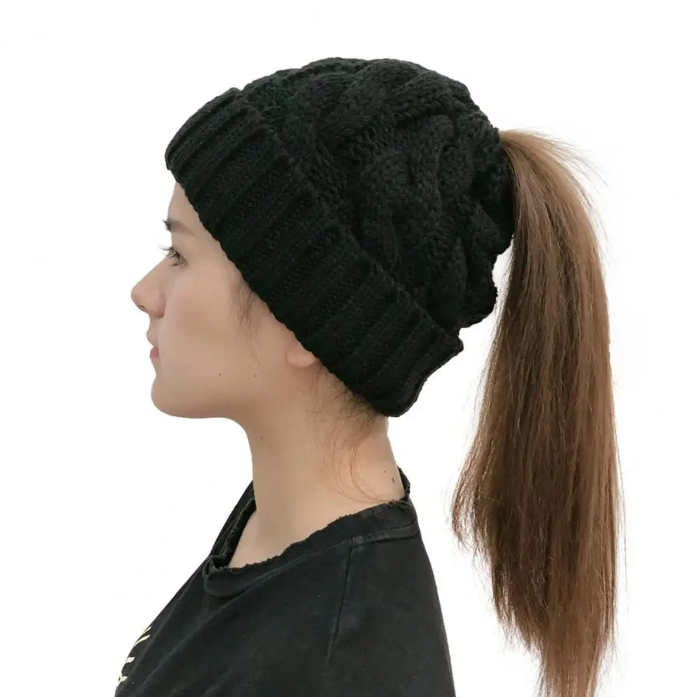 Solid Color Ponytail Beanie Cozy Winter Knitted Ladies Hat with Ponytail Hole Anti-slip Warm Cold-proof Ear Protection for Women
Solid Color Ponytail Beanie Cozy Winter Knitted Ladies Hat with Ponytail Hole Anti-slip Warm Cold-proof Ear Protection for Women