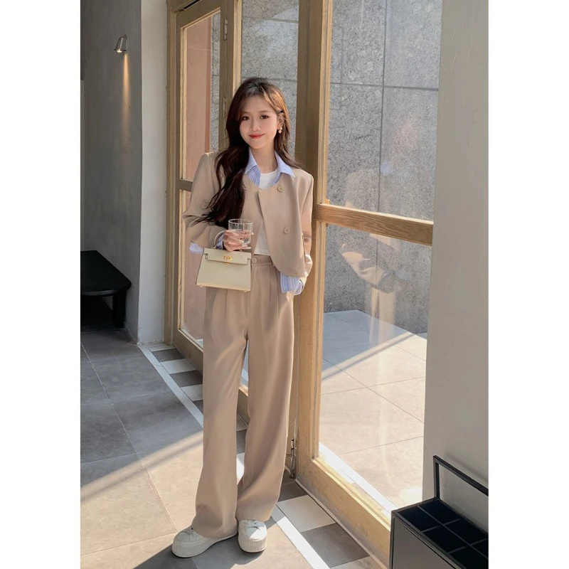 Women's British Style Holiday Two-piece Patchwork Suit Wide Leg Pants Set Retro Casual Shirt Patchwork Suit Pants Two-piece Set
Women's British Style Holiday Two-piece Patchwork Suit Wide Leg Pants Set Retro Casual Shirt Patchwork Suit Pants Two-piece Set