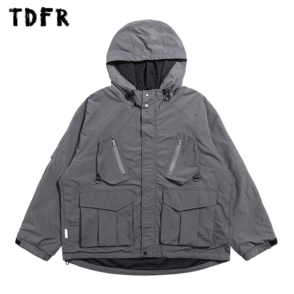 Multi-Pocket Cargo Hooded Jacket Mens Safari Style Loose Long Sleeve Windbreaker Men Outerwear
Multi-Pocket Cargo Hooded Jacket Mens Safari Style Loose Long Sleeve Windbreaker Men Outerwear