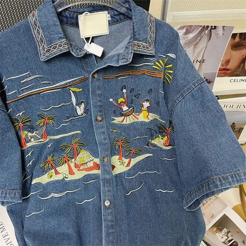 

Japanese retro cartoon embroidered high-end short-sleeved denim shirts for men and women couples wear Hong Kong style loose tops