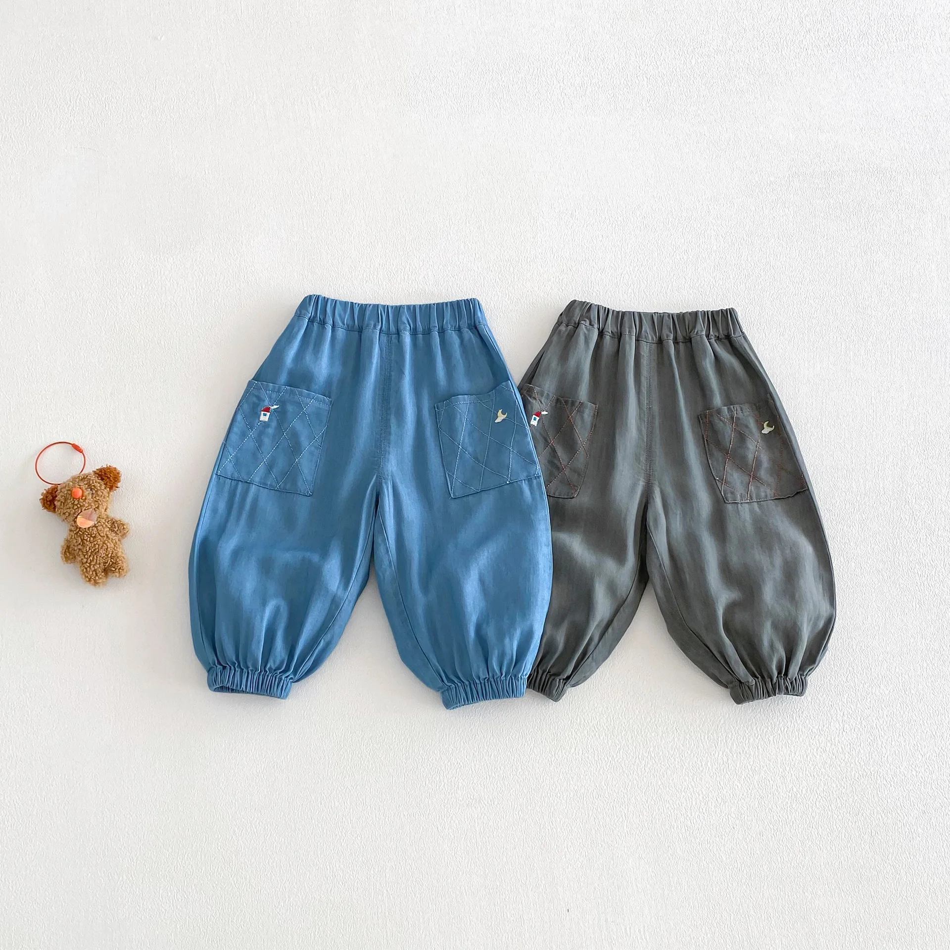 جينز أطفال مطرز برسومات كرتونية لفصلي الربيع والخريف، بنطلون كاجوال للأولاد والبنات، ليجنز طويل عصري بخصر مطاطي جينز أطفال مطرز برسومات كرتونية لفصلي الربيع والخريف، بنطلون كاجوال للأولاد والبنات، ليجنز طويل عصري بخصر مطاطي