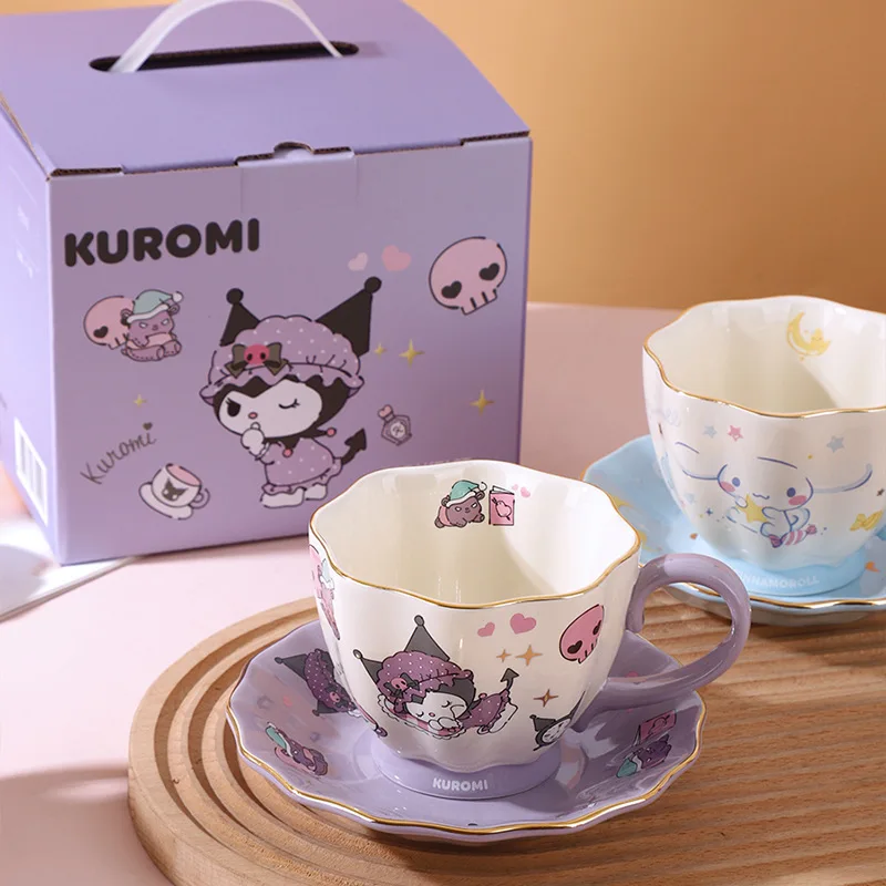 Мультяшный Sanrio, новая керамическая кофейная чашка Kuromi Cinnamoroll, кружка, кружка
Мультяшный Sanrio, новая керамическая кофейная чашка Kuromi Cinnamoroll, кружка, кружка