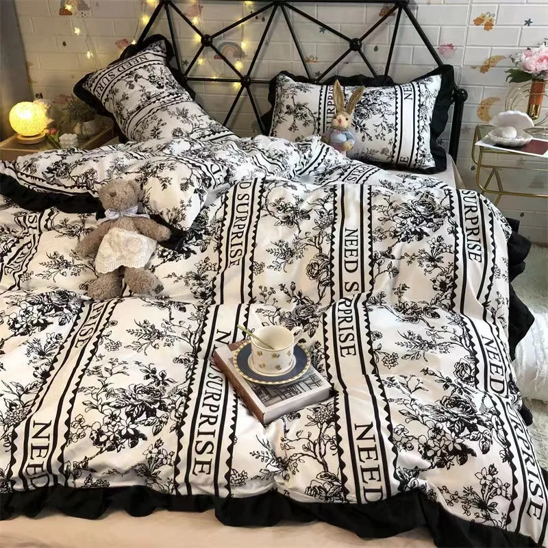 classic black white sketch vine 4piece bedding retro Hepburn lace quilt cover pillowcase sheet skin-friendly comfortable soft
classic black white sketch vine 4piece bedding retro Hepburn lace quilt cover pillowcase sheet skin-friendly comfortable soft