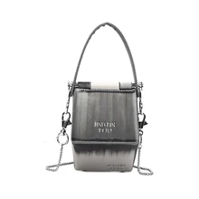 Mini High-end Laser PVC Flip Ladies Handbag Luxury Brand Designer Square Box Small Square Bag Travel Personality Messenger Bag
Mini High-end Laser PVC Flip Ladies Handbag Luxury Brand Designer Square Box Small Square Bag Travel Personality Messenger Bag