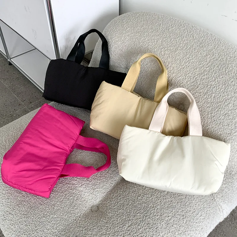 Casual Space Cotton Women's Handbags Designer Padded Tote Winter Soft Warm Down Bags for Women 2022 Shoulder Bag Nylon Clutch
Casual Space Cotton Women's Handbags Designer Padded Tote Winter Soft Warm Down Bags for Women 2022 Shoulder Bag Nylon Clutch
