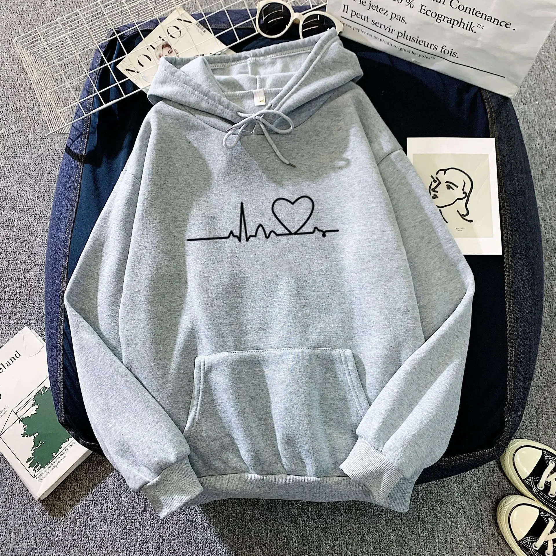 Women's Clothing 23 Autumn and Winter European and American Long-sleeved Solid Color Hoodie Sweatshirt Female Couple Loose Top
Women's Clothing 23 Autumn and Winter European and American Long-sleeved Solid Color Hoodie Sweatshirt Female Couple Loose Top