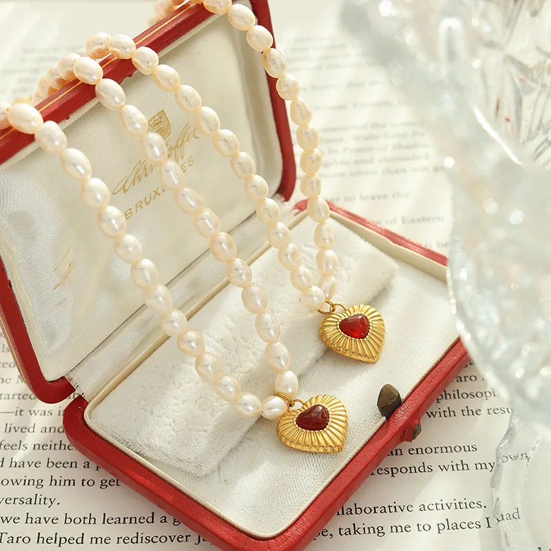 Luxury Design Freshwater Pearl Necklace Heart Baroque Peach Heart Pendant Waterproof Collar Chain Party Retro Accessories
Luxury Design Freshwater Pearl Necklace Heart Baroque Peach Heart Pendant Waterproof Collar Chain Party Retro Accessories