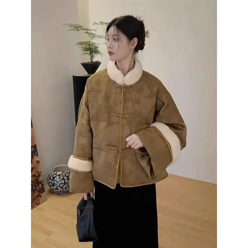 2024 autumn winter new chinese style fashion lady versatile thickened cotton coat women's daily improved warm tangsuits coat
2024 autumn winter new chinese style fashion lady versatile thickened cotton coat women's daily improved warm tangsuits coat