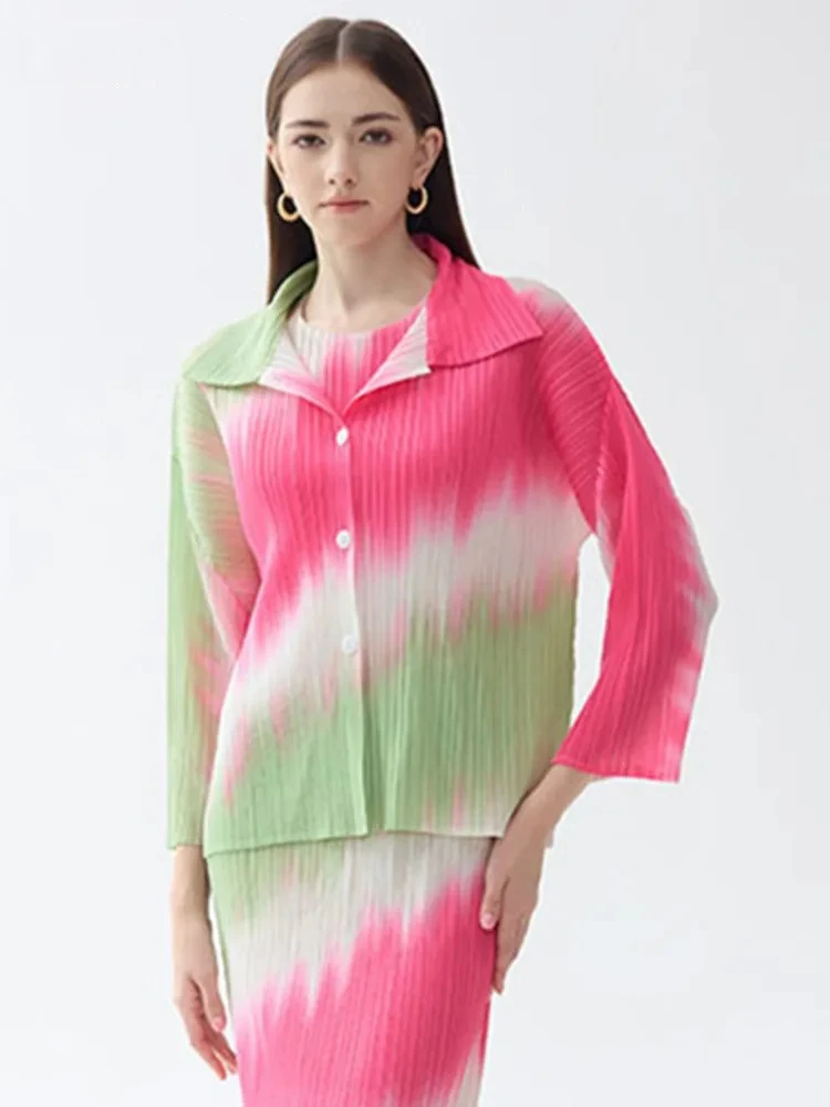 Miyake Pleated Color Block Jackets Women Single Breasted Lapel Full Sleeve Versatile New 2023 Loose Autumn Female Tops
Miyake Pleated Color Block Jackets Women Single Breasted Lapel Full Sleeve Versatile New 2023 Loose Autumn Female Tops