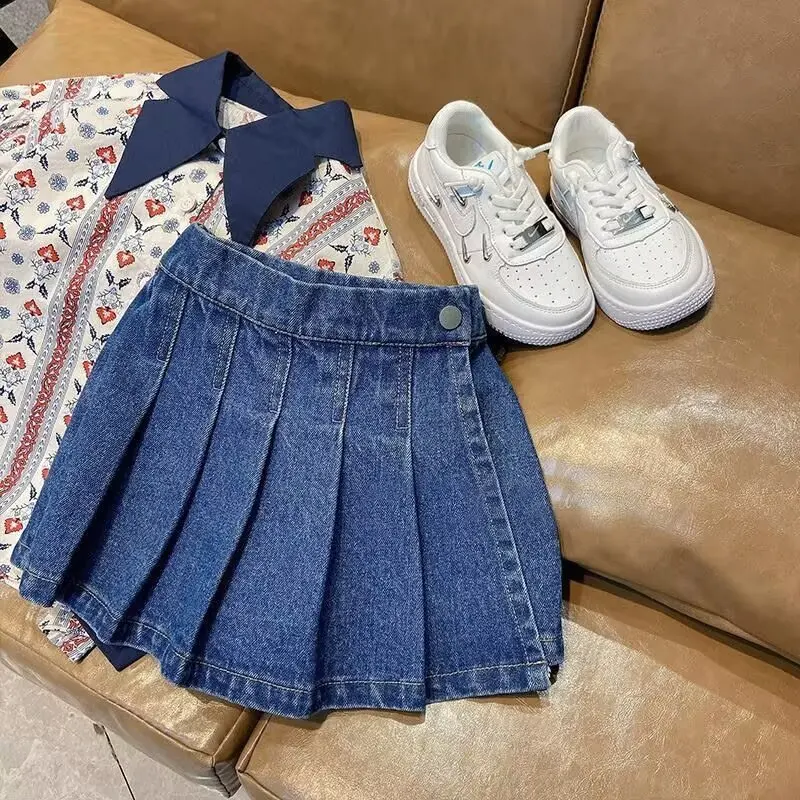 Girls Denim Skirts Vintage Girls' pleated skirt 2024 new summer Teenageculottes fake two children's skirts and shorts girls 
Girls Denim Skirts Vintage Girls' pleated skirt 2024 new summer Teenageculottes fake two children's skirts and shorts girls