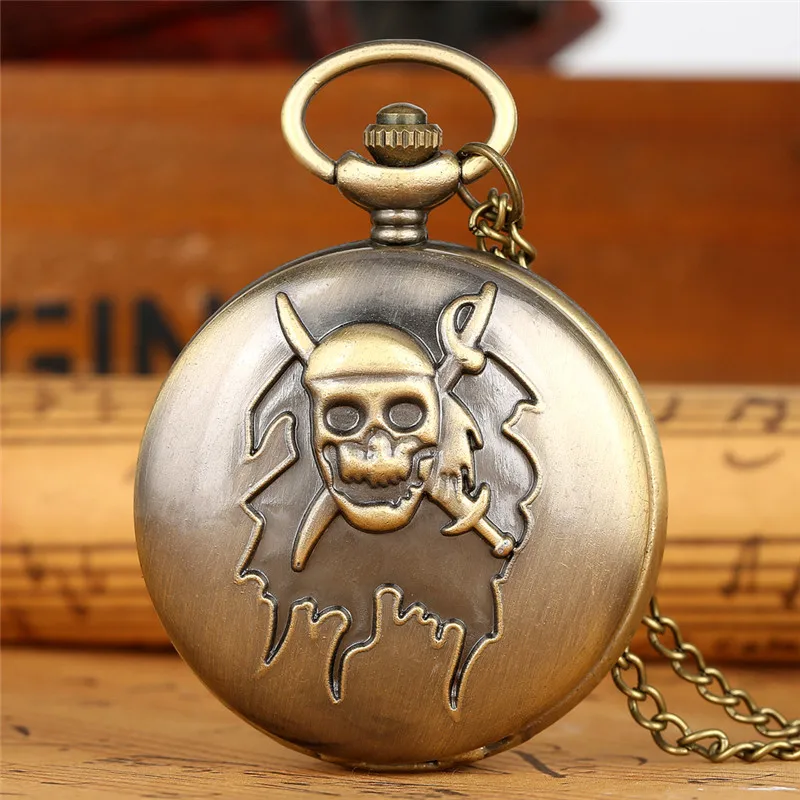 

Steampunk Skull Head Design Full Hunter Quartz Analog Pocket Watch for Men Women with Necklace Pendant Chain Retro Timepiece