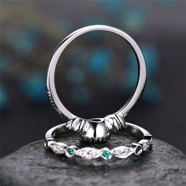 

Best selling new emerald inlaid zircon ring female European and American fashion sapphire engagement ring