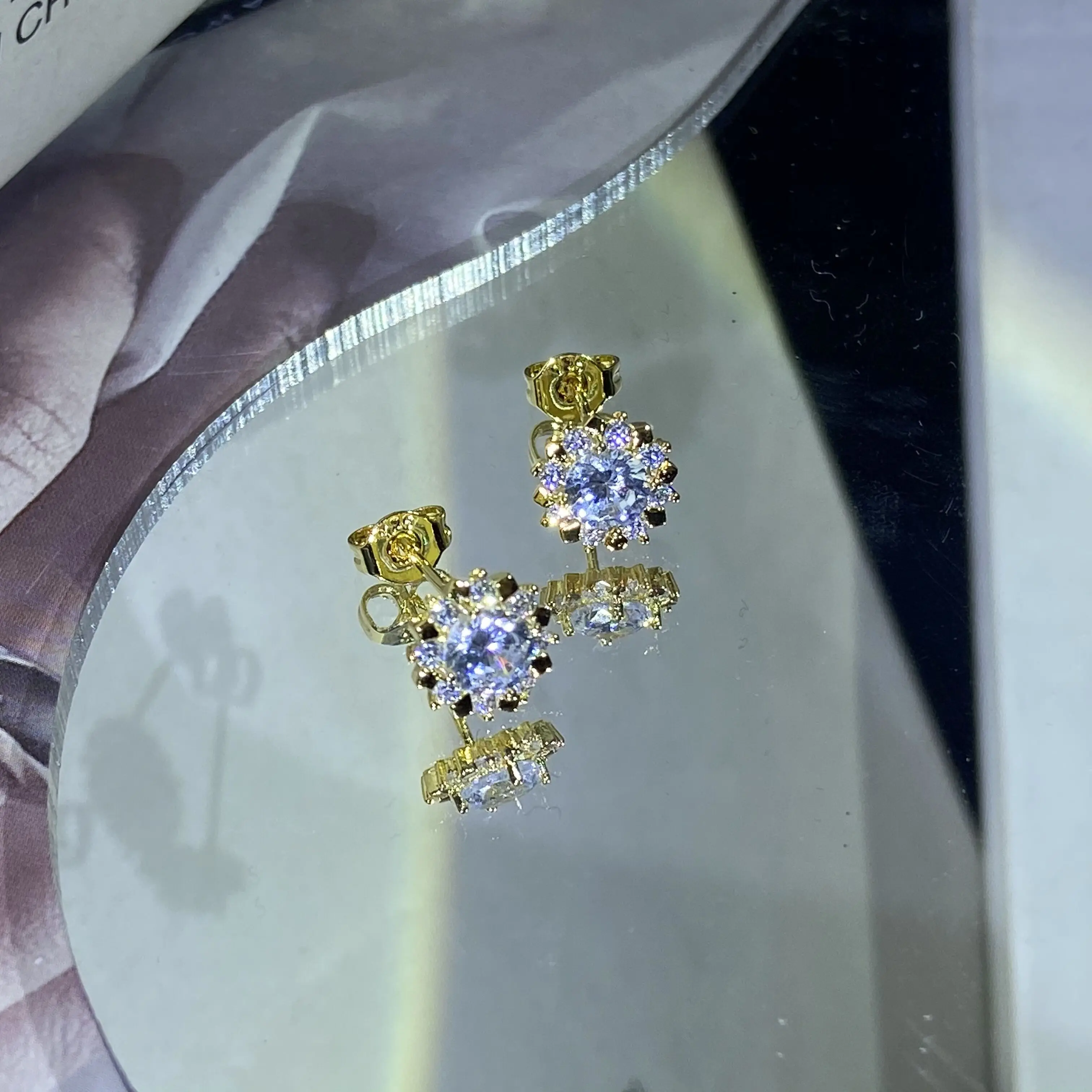 2022 NEW Luxuriou Sun Flower 18K Gold Earring For Women Real Diamond Crystal Engagement Valentine's Day Gift Jewelry
2022 NEW Luxuriou Sun Flower 18K Gold Earring For Women Real Diamond Crystal Engagement Valentine's Day Gift Jewelry