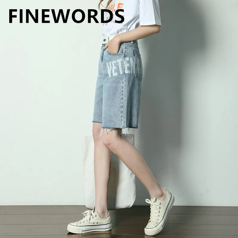 FINEWORDS High Waist Summer Wide Leg Denim Shorts Women Casual Knee Length Printed Short Jeans Streetwear Vintage Middle Shorts
FINEWORDS High Waist Summer Wide Leg Denim Shorts Women Casual Knee Length Printed Short Jeans Streetwear Vintage Middle Shorts