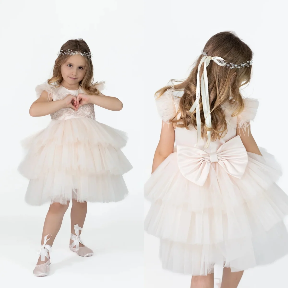 

Flower Girl Dress For Wedding Light Champagne Puffy Tiered Sleeveless Feathers With Bow Kids Birthday First Communion Ball Gown