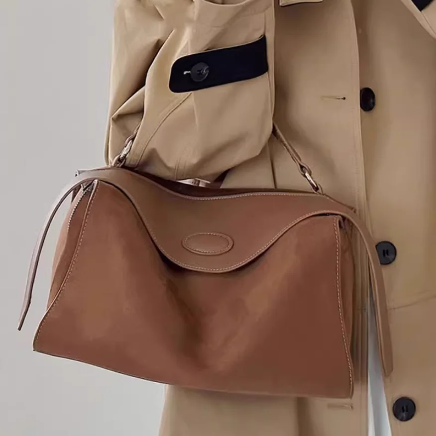 

New Bag Women's Large Capacity Solid Color Versatile Fashion Design Boston Tote Bag Premium One Shoulder Crossbody Pillow Bag