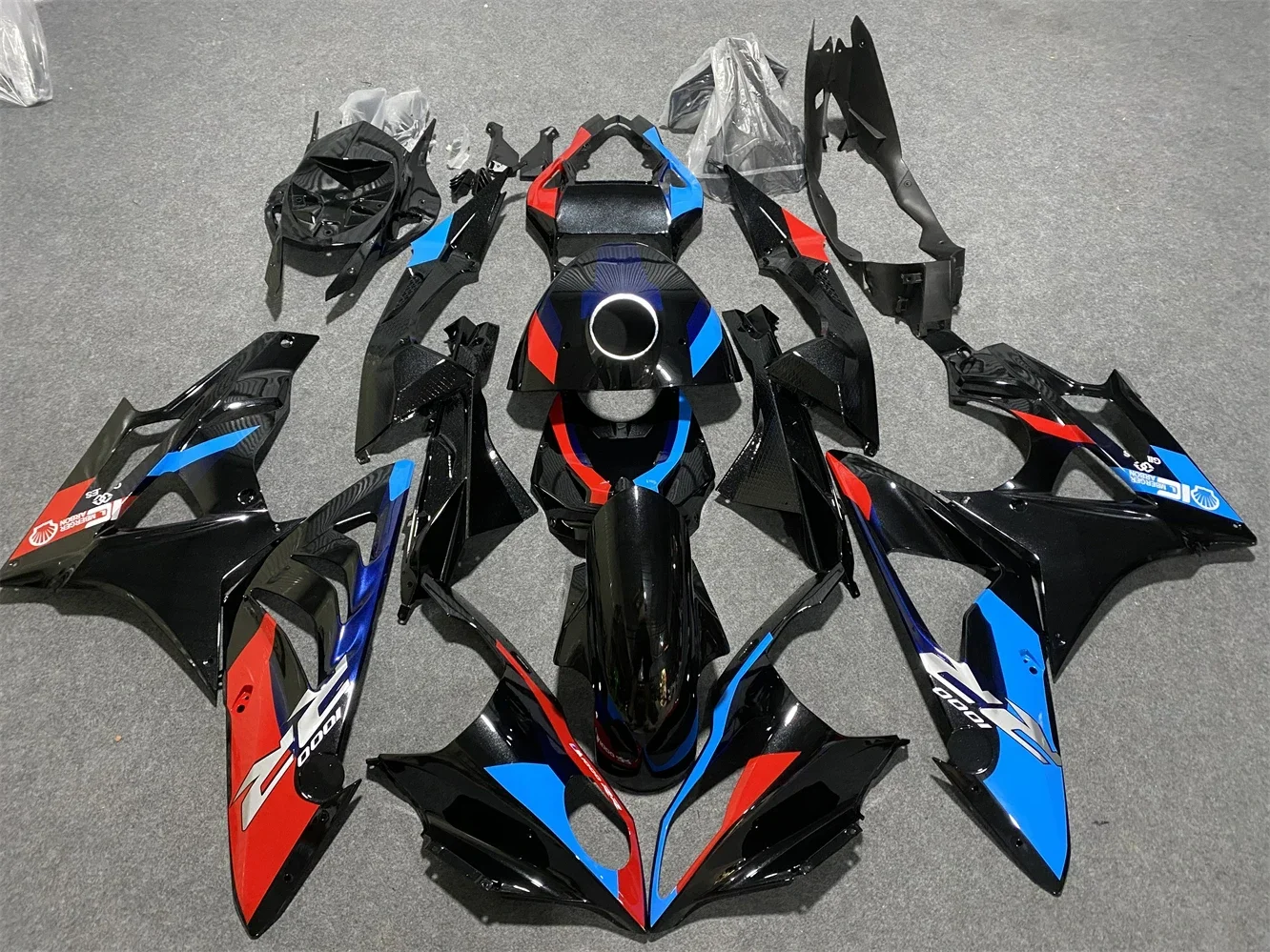 Комплект обтекателей для мотоцикла, подходит для кузова S1000rr 2009 2010 2011 2012 2013 2014
Комплект обтекателей для мотоцикла, подходит для кузова S1000rr 2009 2010 2011 2012 2013 2014