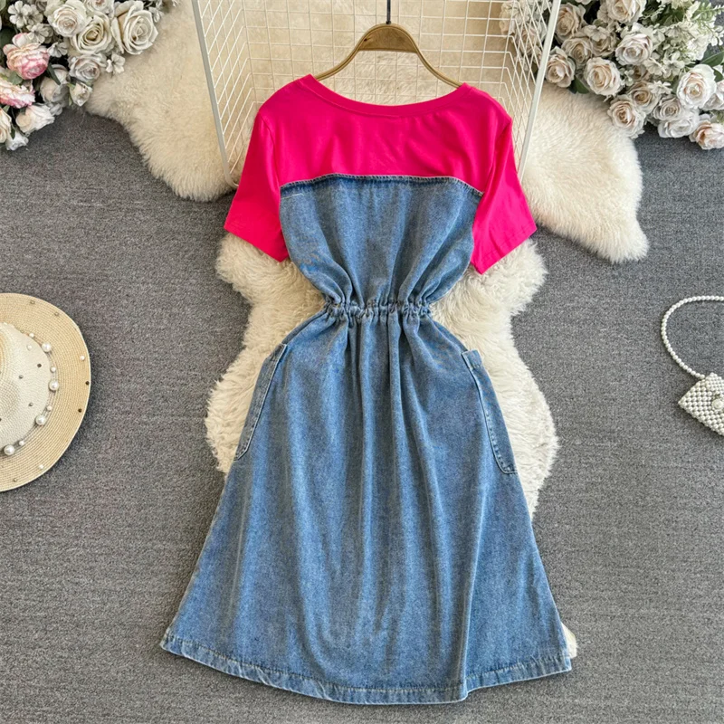 Summer Women Mid-length Splicing Fake Two Pieces Denim Dress O-neck Single-breasted Drawstring Waist Big Pocket Cowboy Dresses
Summer Women Mid-length Splicing Fake Two Pieces Denim Dress O-neck Single-breasted Drawstring Waist Big Pocket Cowboy Dresses