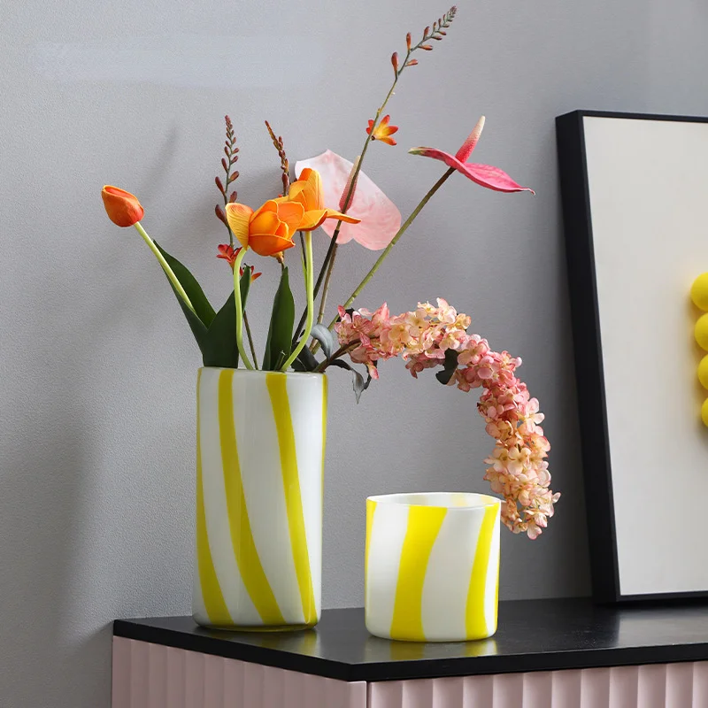 Home Stripe Straight Tube Zebra Pattern Glass Vase Modern Simple, Light and Luxury, High grade, Decorated Dry Flower
Home Stripe Straight Tube Zebra Pattern Glass Vase Modern Simple, Light and Luxury, High grade, Decorated Dry Flower