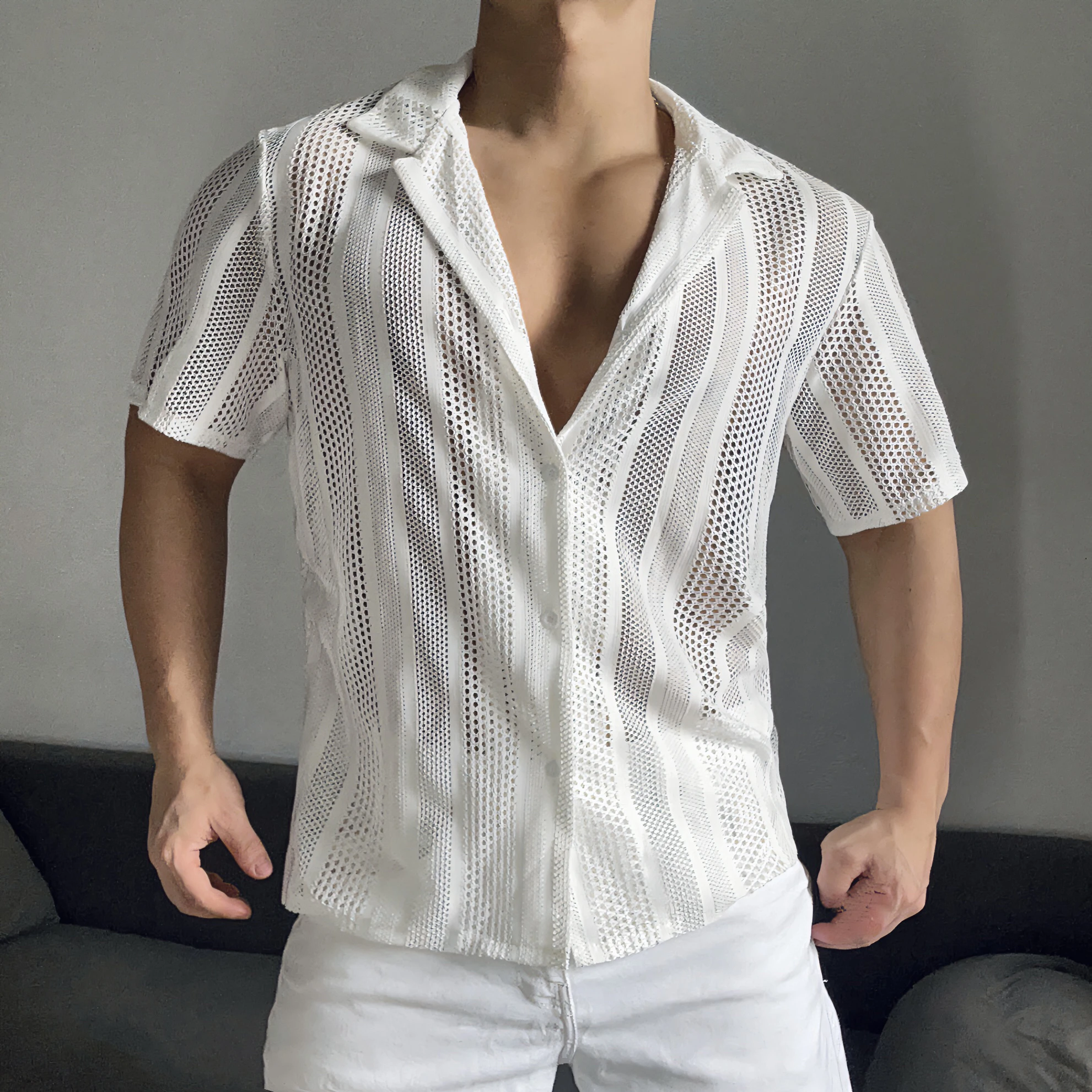 A Niche Retro Jacquard Hollowed Out Design With A Short Sleeved Shirt Men's Summer Lazy Style Casual Lapel Shirt Trend
A Niche Retro Jacquard Hollowed Out Design With A Short Sleeved Shirt Men's Summer Lazy Style Casual Lapel Shirt Trend