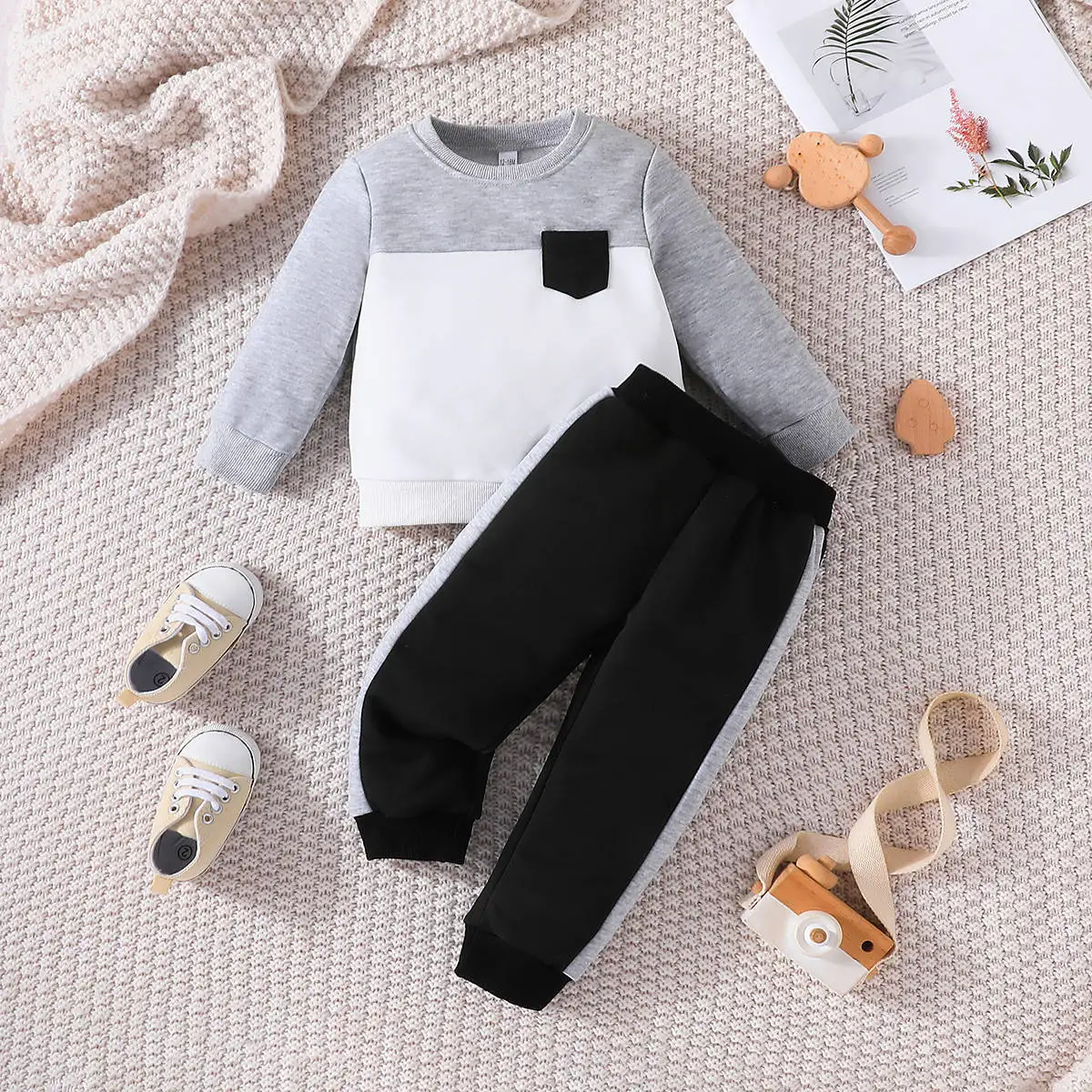 2023 Winter New Girls Dress Long Sleeve O Neck Patchwork Orange Cute Designer Girls Princess Dress Vestido 18M-7T
2023 Winter New Girls Dress Long Sleeve O Neck Patchwork Orange Cute Designer Girls Princess Dress Vestido 18M-7T