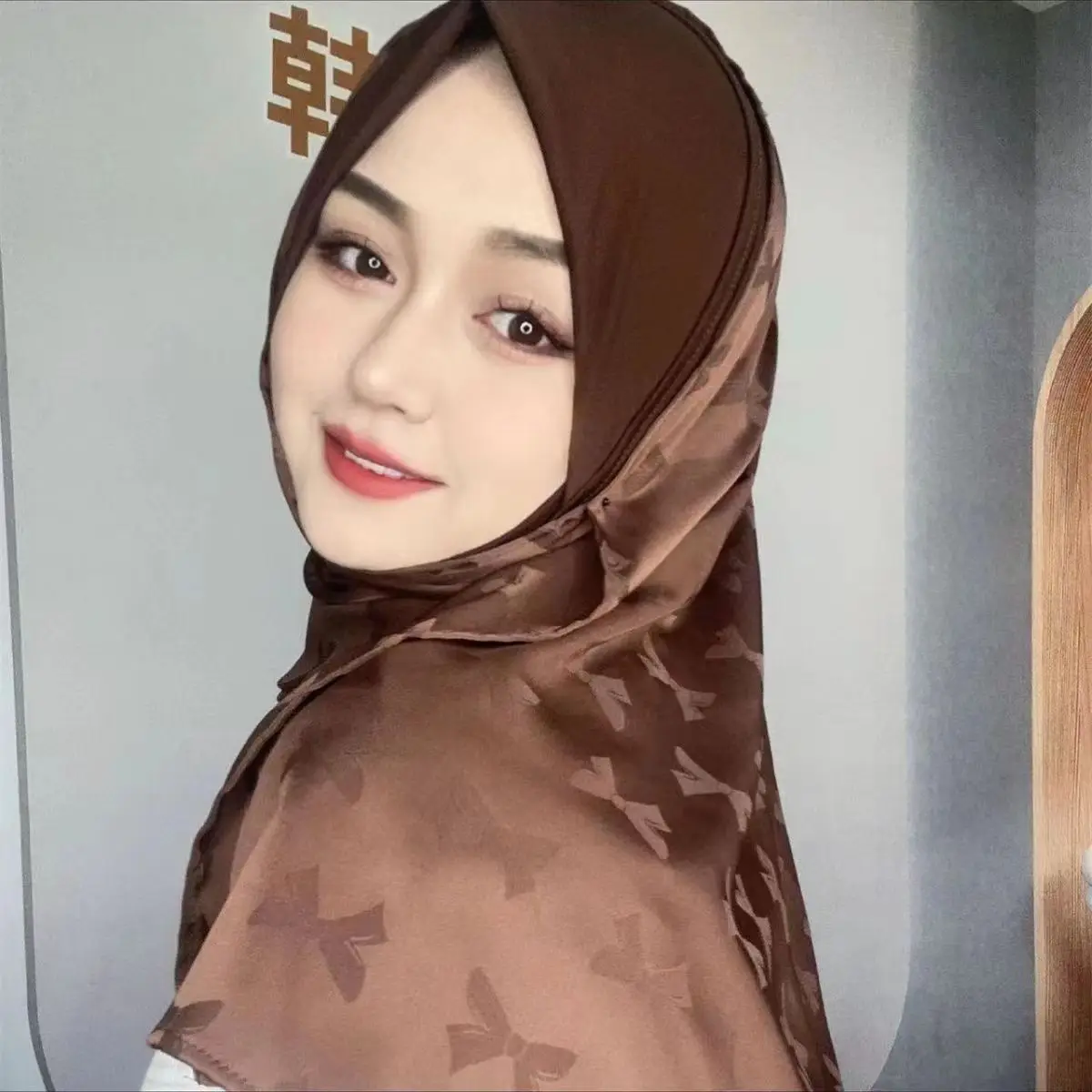 Hijab Muslim Women Shawl Headscarf Freeshipping Luxury New Chiffon Scarf Malaysia Prayer Kufi Islam Saudi Arabia Pakistan
Hijab Muslim Women Shawl Headscarf Freeshipping Luxury New Chiffon Scarf Malaysia Prayer Kufi Islam Saudi Arabia Pakistan