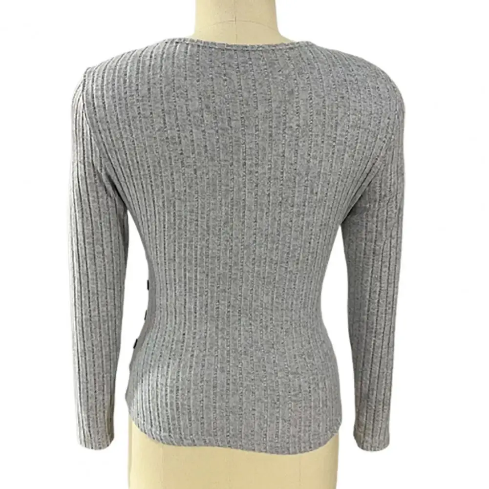 Elegant Women Top Elegant Deep V-neck Ribbed Tops Women's Autumn Fashion with Slim Fit Buttons Decor Versatile Style Ribbed
Elegant Women Top Elegant Deep V-neck Ribbed Tops Women's Autumn Fashion with Slim Fit Buttons Decor Versatile Style Ribbed