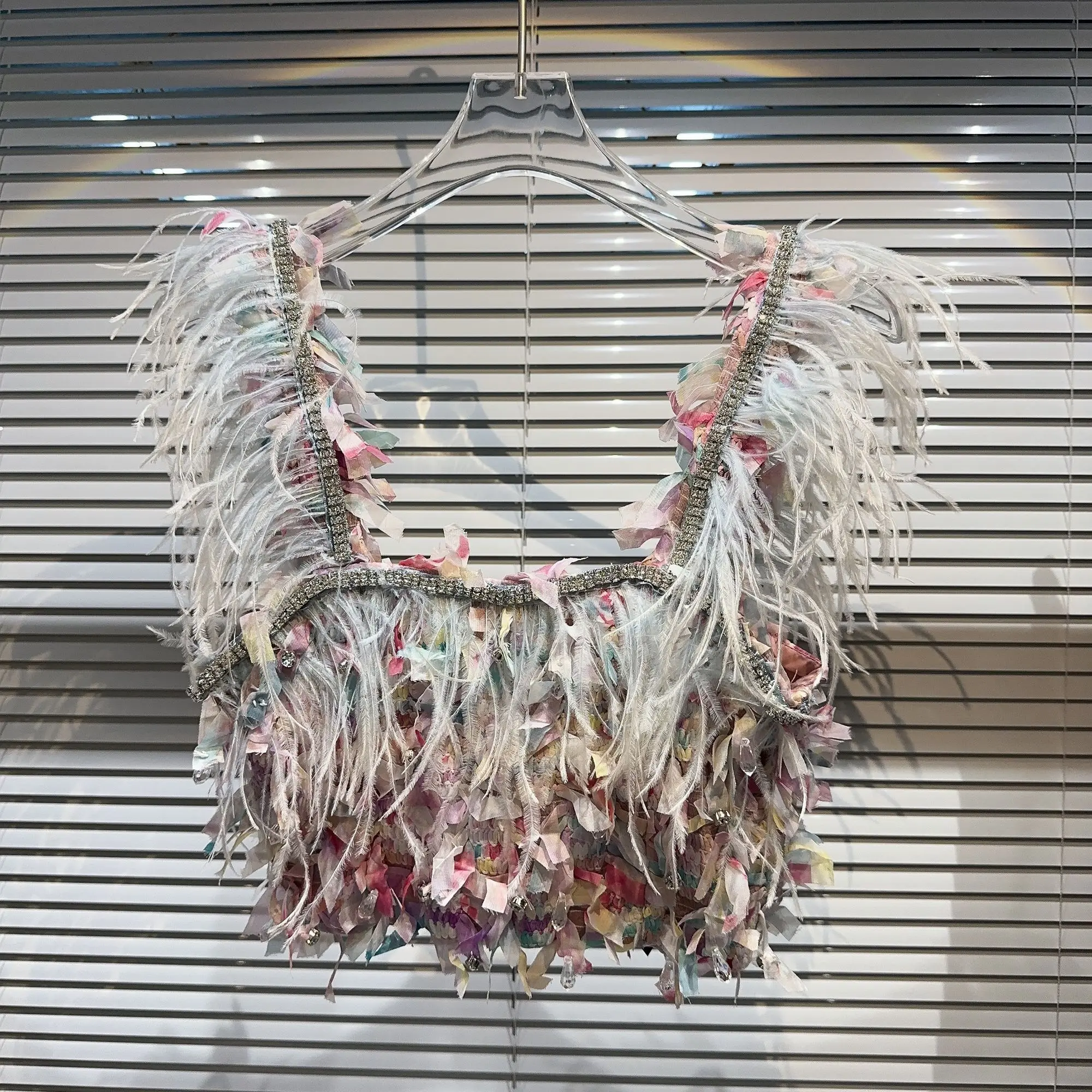 2023 Summer High Quality Feathers Square Collar Camisole Short Mini Skirt Two Set Women Outfits
2023 Summer High Quality Feathers Square Collar Camisole Short Mini Skirt Two Set Women Outfits